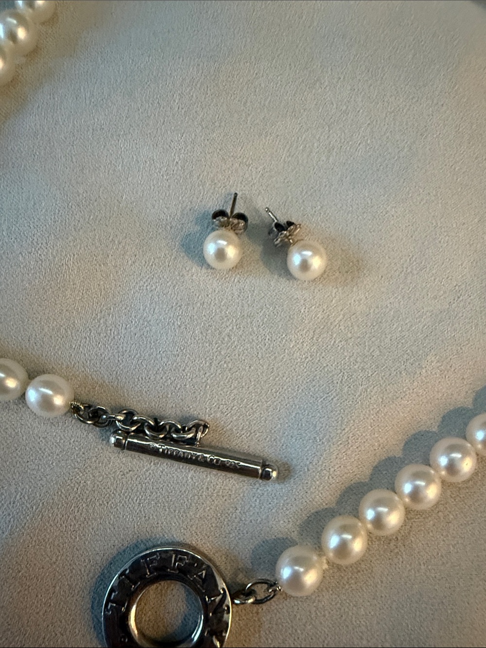 Tiffany & Co Sterling Silver & Pearl Set - Picture 2 of 7